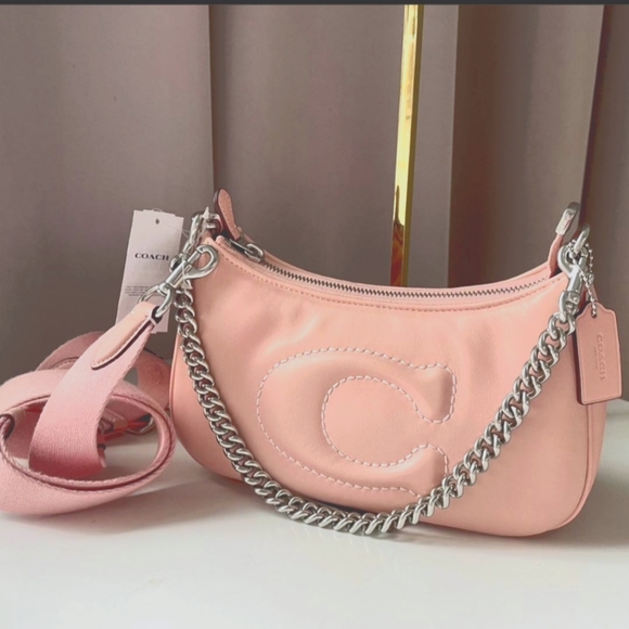 Coach CJ608 C  Quilting Quilted Teri Shoulder Bag Chain Crossbody Light Pink - Picture 3 of 6